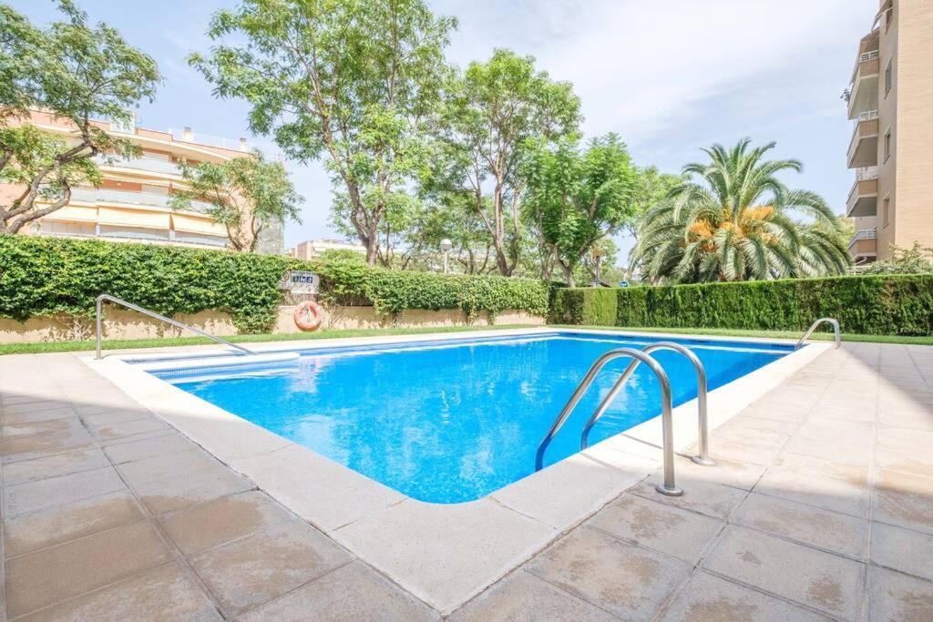 Apartamento En Complejo Residencial, Con Piscina. Salou Exterior photo